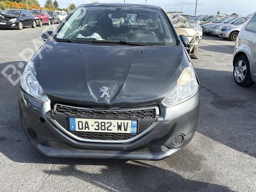 Rear fog light PEUGEOT 208 I (CA_, CC_) 1.6 HDi | BP31717472C37 