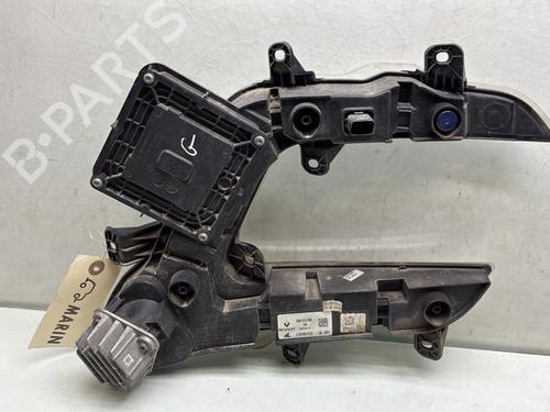 Used Left daytime light Left daytime light RENAULT CAPTUR I (J5_, H5_) 1.2 TCe 120 (118 hp) 33830819 33830819