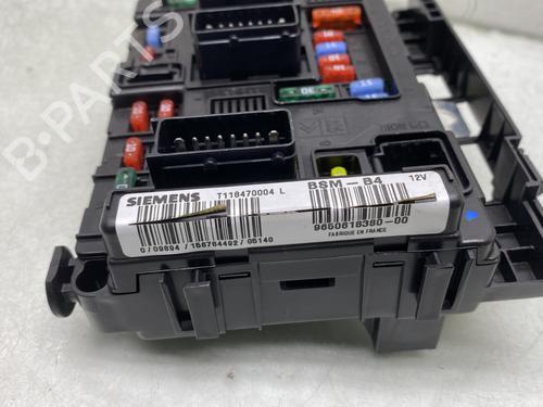 fuse-box-peugeot-1007-km_-2005-23765411 main image
