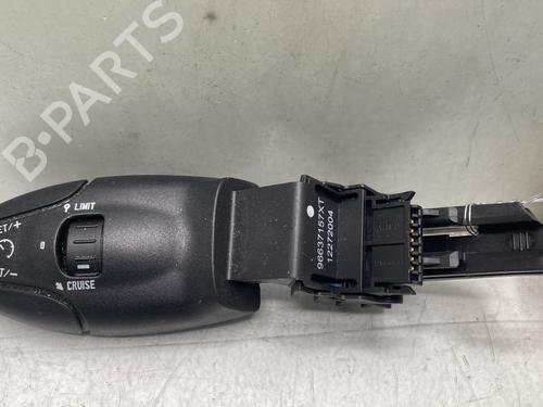 switch-peugeot-208-i-ca_-cc_-2012-2013-2014-2015-2016-2017-2018-2019-2020-2021-31594669 main image