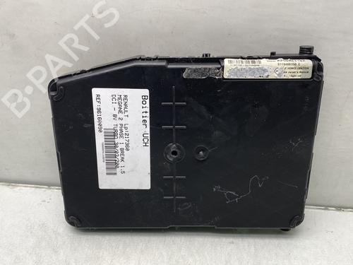 Used Fuse box Fuse box RENAULT MEGANE II Estate (KM0/1_) 1.5 dCi (KM02, KM13) (101 hp) 21518292 21518292