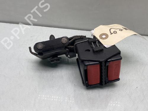 Sikkerhetsbelte-spenne RENAULT CLIO II (BB_, CB_) 1.2 (BB0A, BB0F, BB10, BB1K, BB28, BB2D, BB2H, CB0A,... (58 hp) 29707114