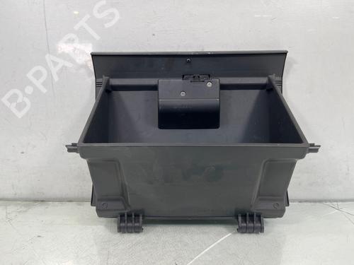 Used Glove box Glove box SUZUKI JIMNY Closed Off-Road Vehicle (SN) 1.3 16V 4x4 (SN413, JB43) (86 hp) 34525107 34525107