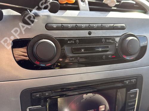 Left tailgate light SEAT LEON (1P1) 1.6 TDI | BP31834418C79  - Image 6