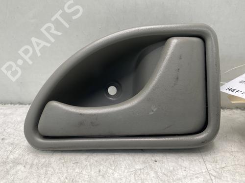 Used Front right interior door handle RENAULT TWINGO I (C06_) 1.2 (C066, C068) (58 hp) 32981224