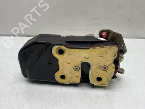 Used Front right lock CHRYSLER VOYAGER IV (RG, RS) 2.8 CRD (150 hp) 30791521