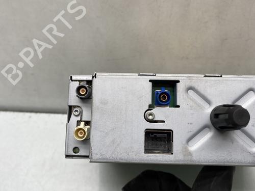 Used Radio Radio 30438442 30438442