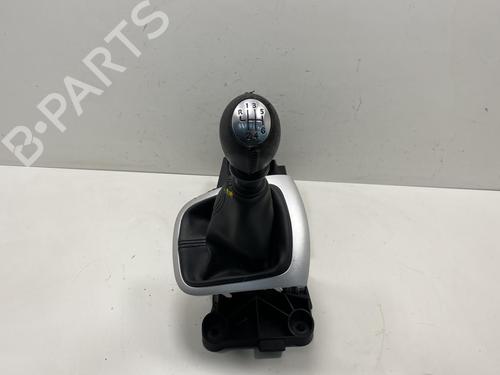 Used Gear lever Gear lever RENAULT MEGANE III Coupe (DZ0/1_) 1.9 dCi (DZ0N, DZ0J, DZ1J, DZ1K) (131 hp) 19995890 19995890