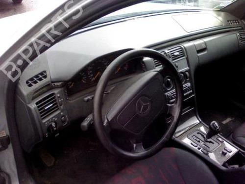Grille MERCEDES-BENZ E-CLASS (W210)  | BP19987348C40 