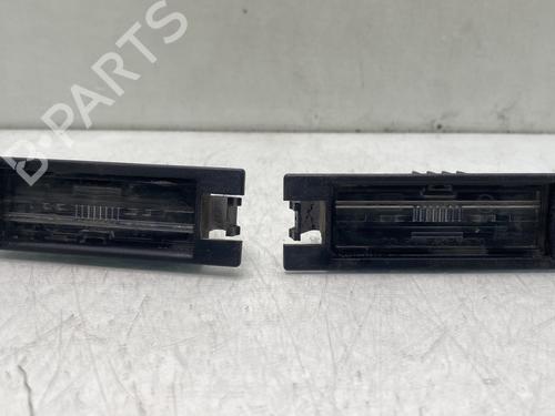 Nummerpladelys OPEL CORSA E (X15) 1.4 (08, 68) (90 hp) 31379462