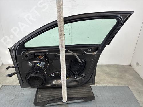 Used Right front door Right front door 38598526 38598526