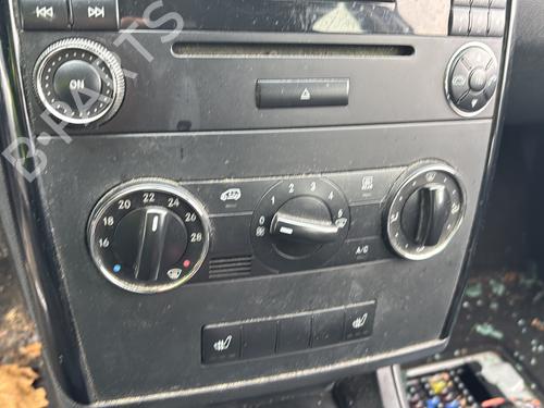 Front left lock MERCEDES-BENZ A-CLASS (W169) A 180 CDI (169.007, 169.307) | BP23769986C98 
