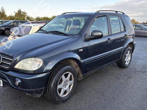 Front right door window MERCEDES-BENZ M-CLASS (W163) ML 270 CDI (163.113) | BP32299129C19