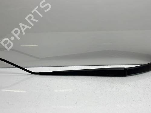 Used Front windshield wiper arm RENAULT KADJAR (HA_, HL_) 1.2 TCe 130 (HLMR) (130 hp) 23764685