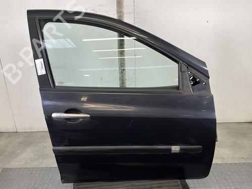 Dør højre fortil RENAULT CLIO III (BR0/1, CR0/1) 1.2 16V (BR0P, CR0P) (101 hp) 31881088