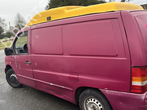 Right headlight MERCEDES-BENZ VITO Van (W638) 108 CDI 2.2 (638.094) | BP32386501C29