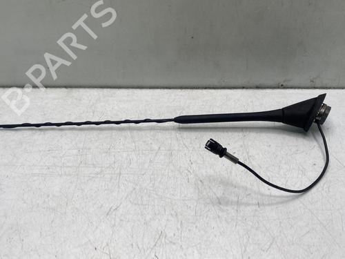 Antenne/Halterung für VW POLO IV (9N_, 9A_) 1.4 TDI (70 hp) 31281611