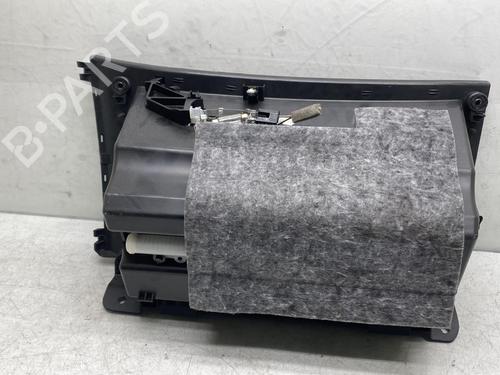Used Glove box Glove box OPEL ZAFIRA TOURER C (P12) 1.4 (75) (120 hp) 19970719 19970719