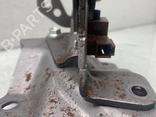 Used Hand brake Hand brake TOYOTA YARIS (_P13_) 1.0 (KSP130_, KSP130) (69 hp) 19958687 19958687