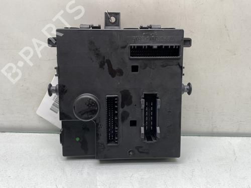 Used Fuse box RENAULT TWINGO II (CN0_) 1.5 dCi (CN0E) (64 hp) 30850421