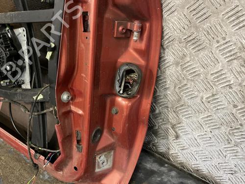 Used Left front door Left front door 21957284 21957284