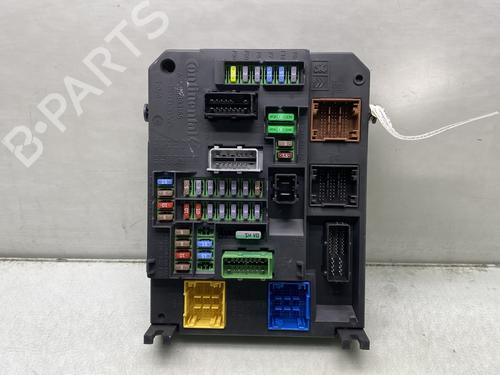 Used Fuse box PEUGEOT 308 II (LB_, LP_, LW_, LH_, L3_) 1.2 THP 130 (131 hp) 23765199