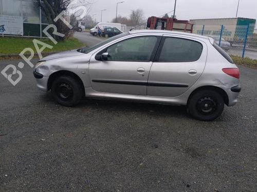Fuse box PEUGEOT 206 Hatchback (2A/C) 1.4 HDi eco 70 | BP19966518E1 