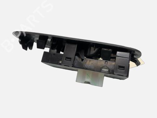 Used Right front window switch Right front window switch RENAULT KADJAR (HA_, HL_) 1.2 TCe 130 (HLMR) (130 hp) 40439024 40439024