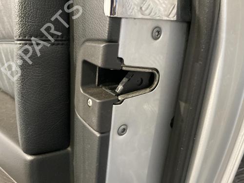 Right front door MERCEDES-BENZ CLK (C209) CLK 270 CDI (209.316) | BP21957057C3 