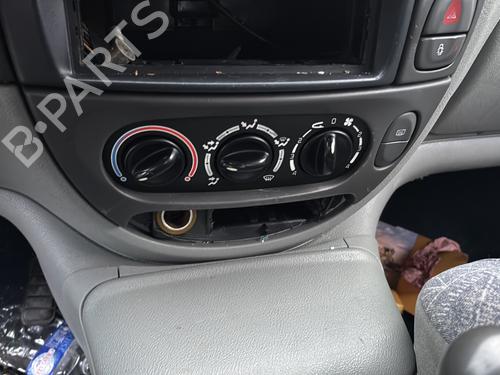 Right front fenders RENAULT SCÉNIC I MPV (JA0/1_, FA0_) 1.9 dTi (JA0N) | BP31064394C42 