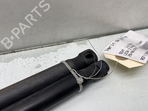 tailgate-lift-support-seat-leon-1p1-2005-2006-2007-2008-2009-2010-2011-2012-2013-31881164 main image