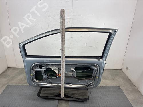 Used Right front door Right front door RENAULT TWINGO I (C06_) 1.2 (C066, C068) (58 hp) 39708217 39708217
