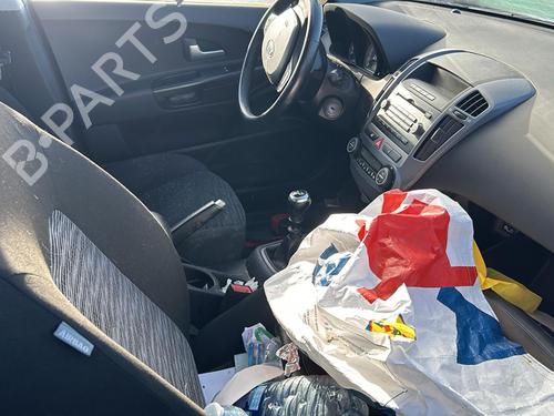 Warning switch KIA CEE'D Hatchback (ED) 1.6 CRDi 90 | BP19960380I22  - Image 9