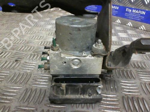 Used ABS pump RENAULT CLIO II (BB_, CB_) 1.5 dCi (B/CB07) (65 hp) 20006751