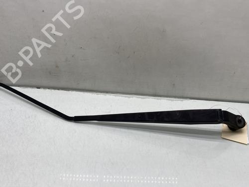 Used Front windshield wiper arm SUZUKI ALTO VII (GF, HA25_, HA35_) 1.0 (AMF310, GFC31S) (68 hp) 31160243