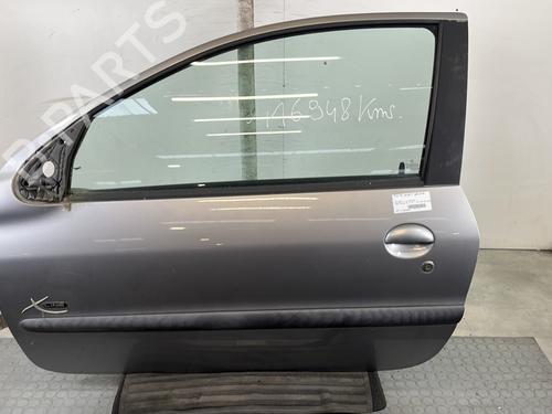 Dør venstre foran PEUGEOT 206 Hatchback (2A/C) 1.4 i (75 hp) 29564771