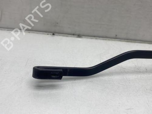Used Front windshield wiper arm KIA RIO IV (YB, SC, FB) 1.0 T-GDI 100 (101 hp) 19949278