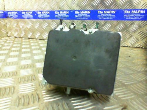 Used ABS pump RENAULT CLIO III (BR0/1, CR0/1) 1.5 dCi (BR17, CR17) (86 hp) 19986705