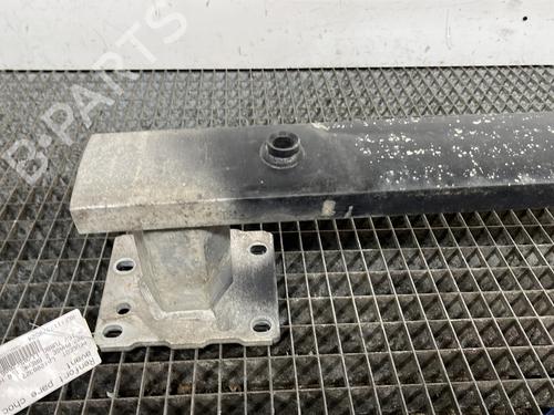 Used Front bumper reinforcement Front bumper reinforcement 31115826 31115826