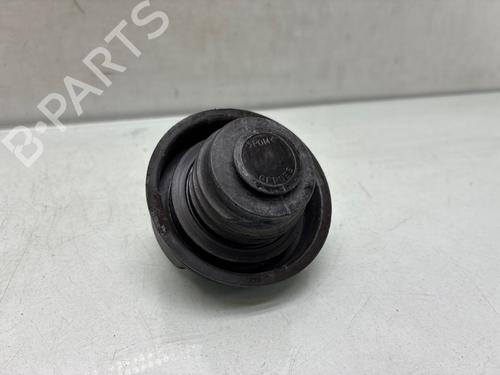 Used Fuel cap Fuel cap 37006010 37006010