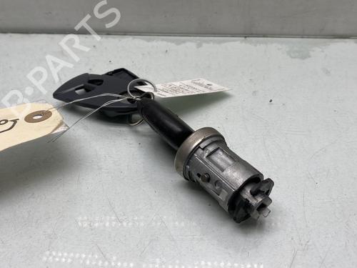 Used Ignition barrel FORD FIESTA V (JH_, JD_) 1.4 TDCi (68 hp) 31641526