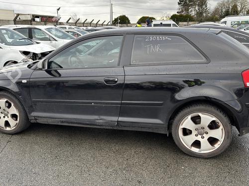 Left front fog light AUDI A3 (8P1) 1.9 TDI | BP24799747C30  - Image 10