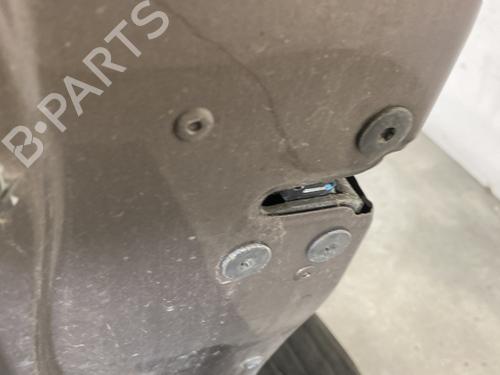 Used Left front door Left front door 23770036 23770036