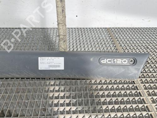 Used Door moulding trim RENAULT MASTER II Van (FD) 2.5 dCi (FD01, FD02, FD21, FD22, FD31, FD32, FD3Y, FD71,... (120 hp) 28537757