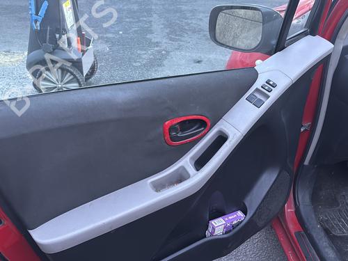 Rear windshield wiper arm TOYOTA YARIS (_P9_) 1.0 VVT-i (KSP90_, KSP90R) | BP32384080C144 