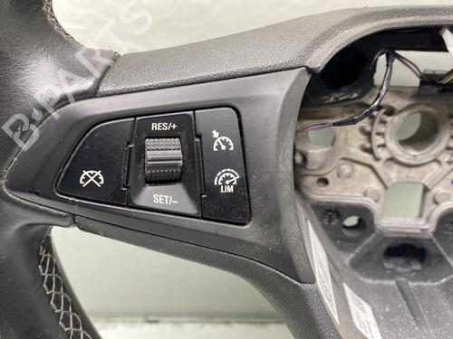 Used Steering wheel Steering wheel OPEL CORSA E (X15) 1.4 (08, 68) (90 hp) 31669575 31669575