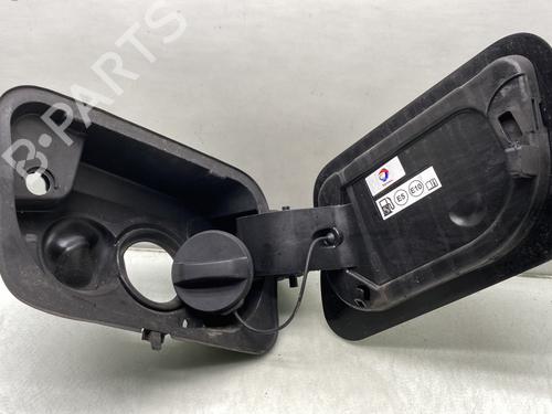 Fuel flap PEUGEOT 3008 II SUV (MC_, MR_, MJ_, M4_) 1.2 THP/ PureTech 130 (MRHNSM, MRHNSU, MRHNSJ, MRHNYW,... | BP23764783C131