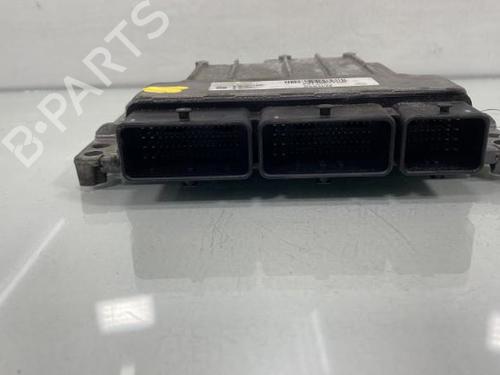 Used Engine control unit (ECU) Engine control unit (ECU) RENAULT CAPTUR I (J5_, H5_) 1.2 TCe 120 (118 hp) 21196590 21196590