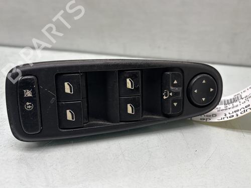 Used Left front window switch CITROËN C4 Picasso I MPV (UD_) 1.6 HDi (109 hp) 29508133