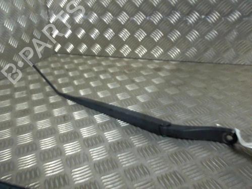 Used Front windshield wiper arm RENAULT MEGANE III Hatchback (BZ0/1_, B3_) [2008-2025]  20017886